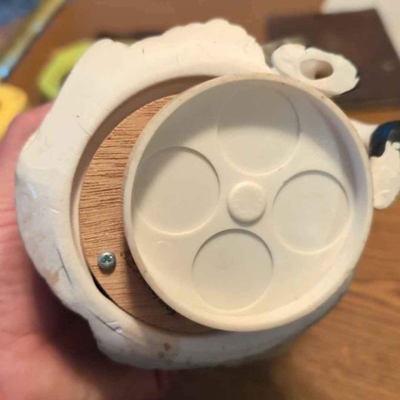 Vintage Price Imports Colonial Couple Dancing Music Box Plays "Somewhere my Love - Picture 3 of 6